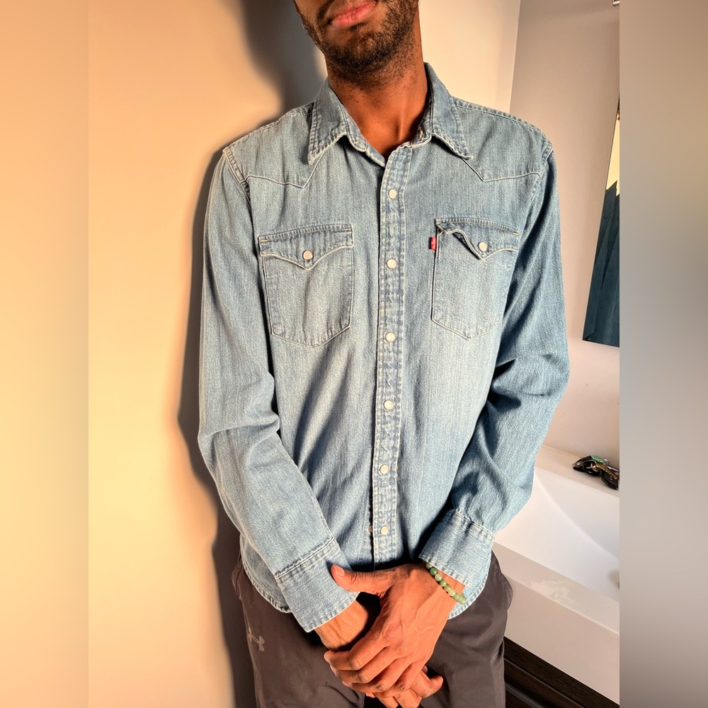 Levi’s denim style button up